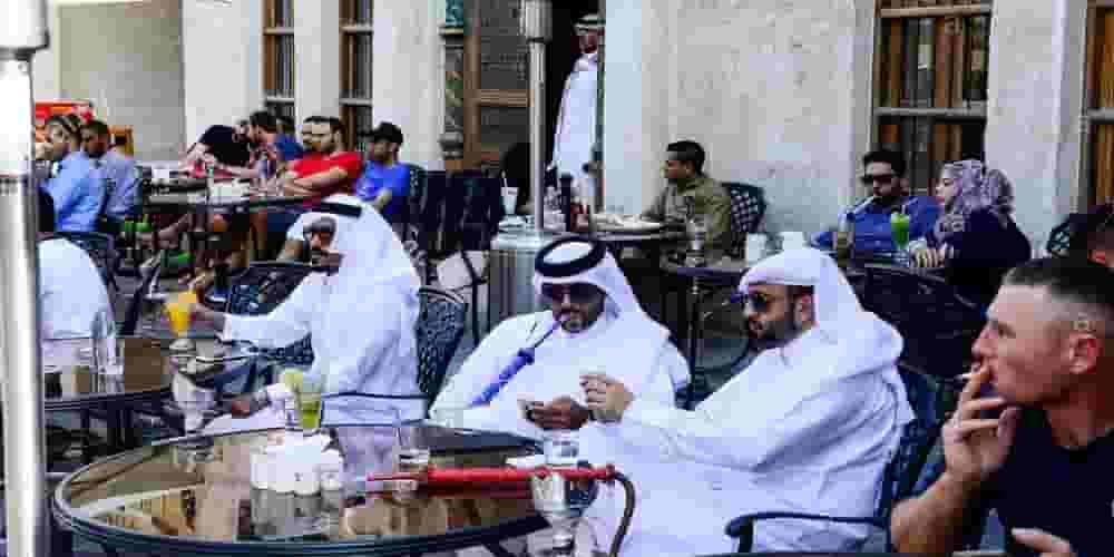 How to open a shisha cafe in Dubai